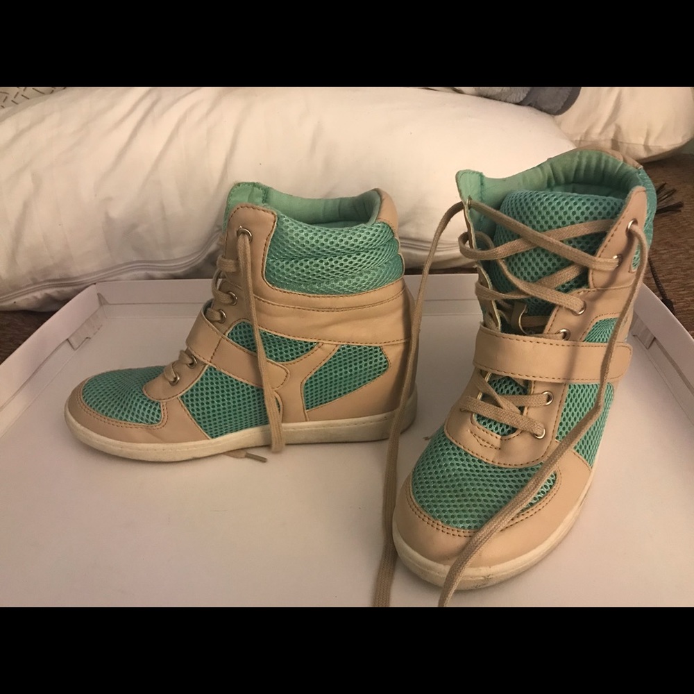 Womens sneaker wedges